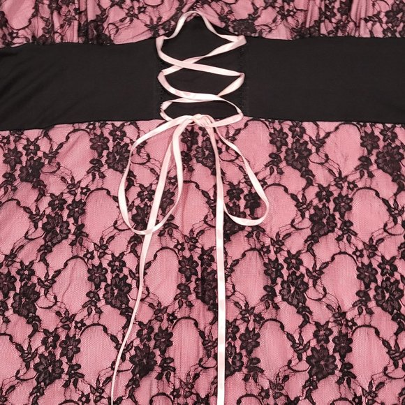 Dare to Wear 4X Pink Sweetheart Lace-Up Top - Picture 5 of 11